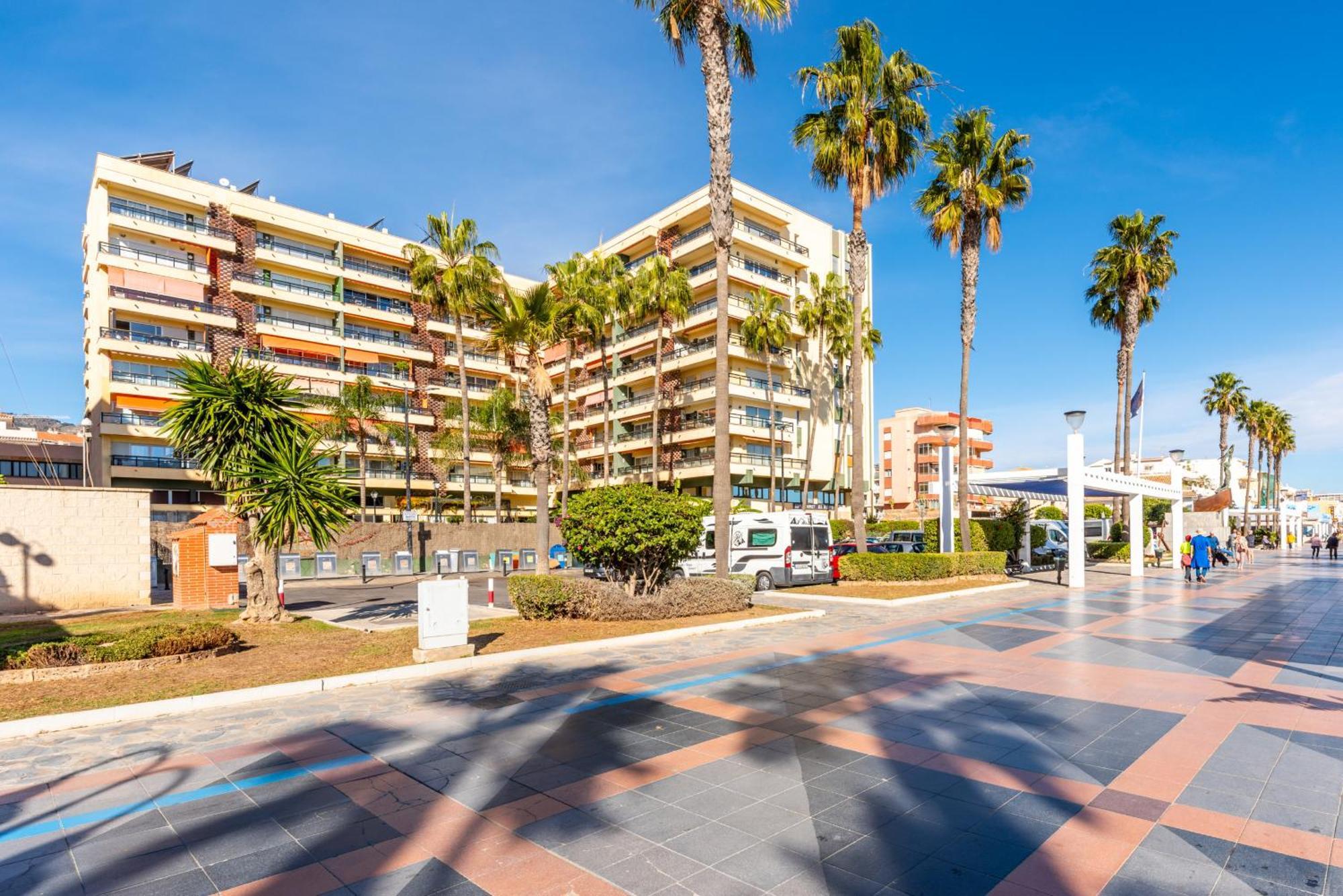 Apartment La Carihuela Beachfront Ii - Comfort, Style & Sea Views