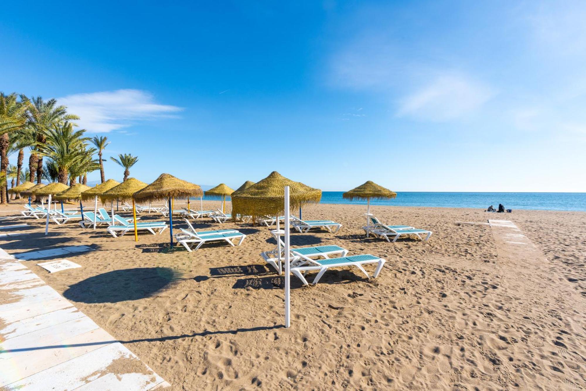 Apartment La Carihuela Beachfront Ii - Comfort, Style & Sea Views *
