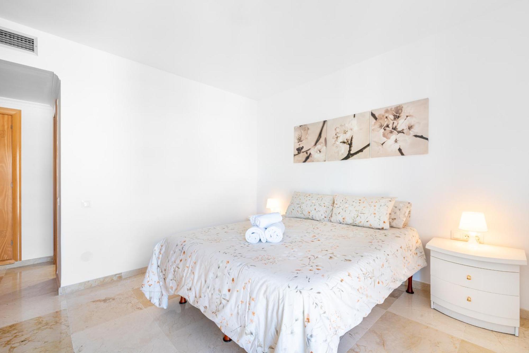 La Carihuela Beachfront Ii - Comfort, Style & Sea Views