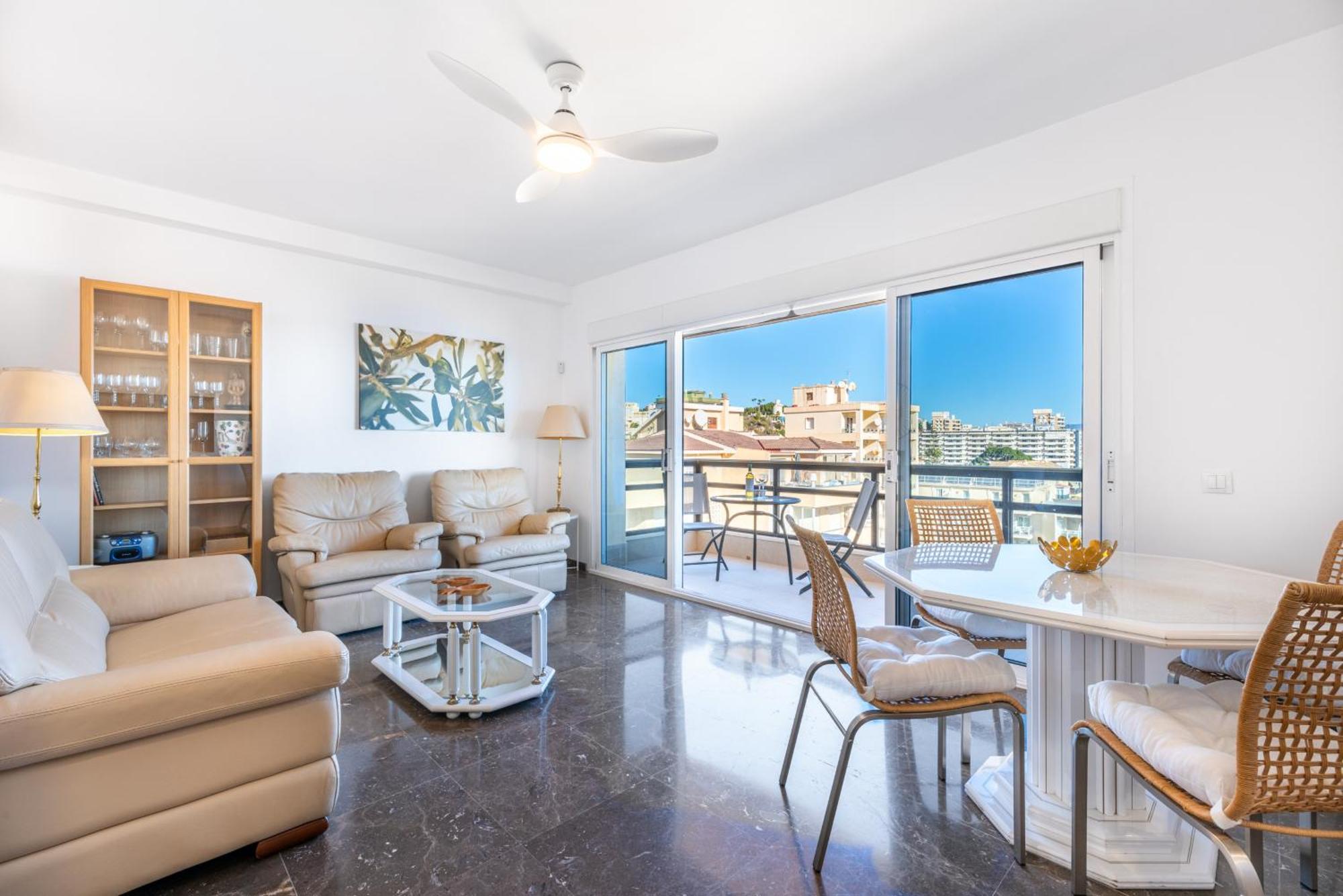 La Carihuela Beachfront Ii - Comfort, Style & Sea Views Apartament *